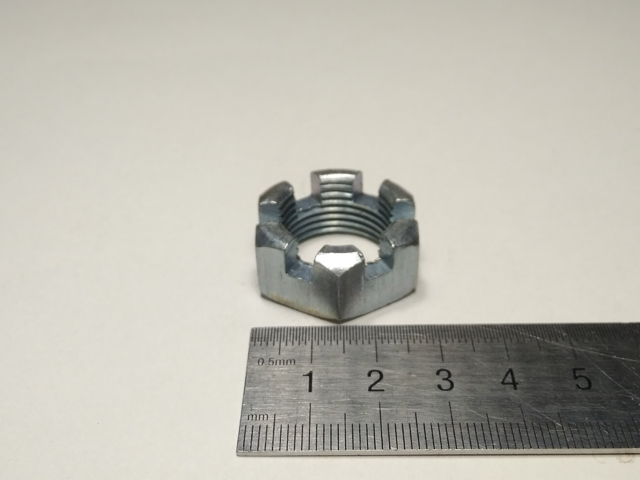 Гайка М20*1,5 корончатая хвостовика Волга,Газель (артикул 292917-п29 ...