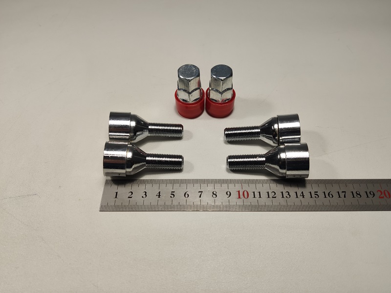 Болт колесный секретный М12*1,25 (56/28, конус, хром.) (к-т 4 шт+2 ...