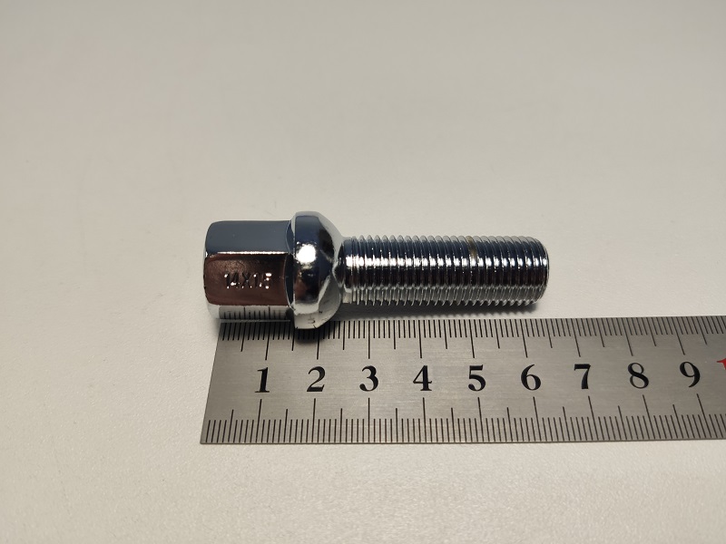 Болт колесный М14*1,5 (64/39, ключ 17, сфера, хром.) — Автодетальки